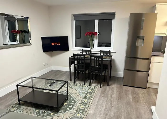 New! Brand New Beautiful Modern Apartment